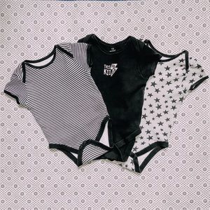 Early Days - 3 Piece Short Sleeved Bodysuit Onesie